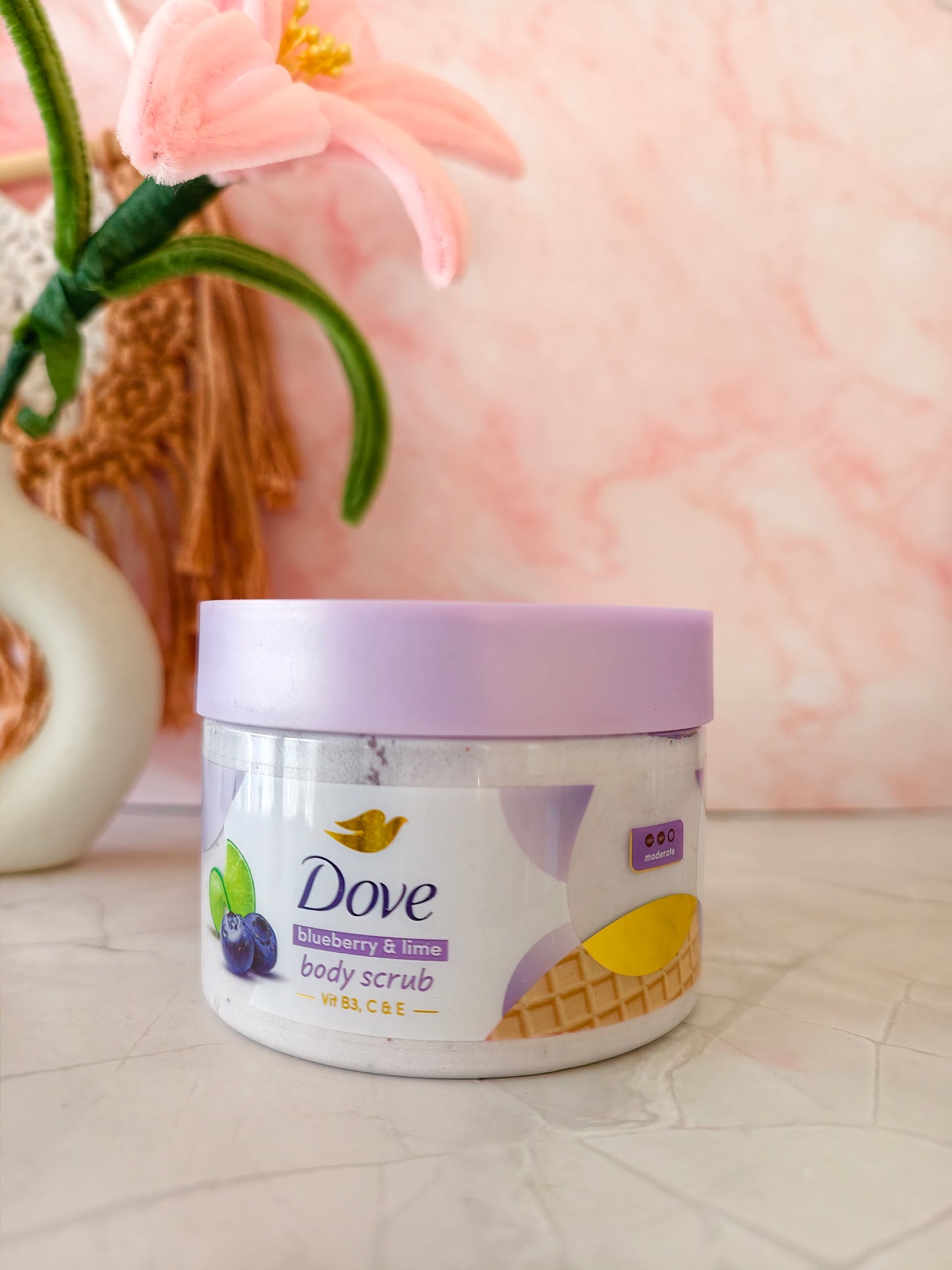 Dove Body Scrub Blueberry &Lime